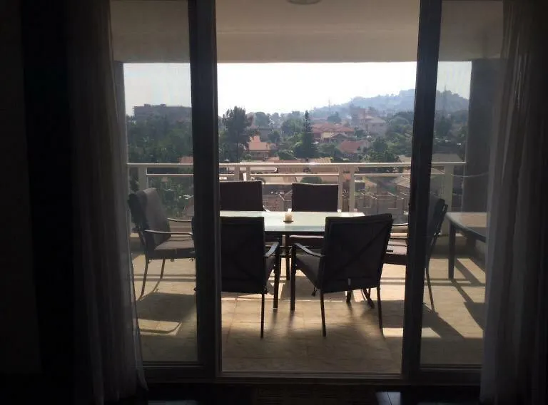 Roze Court Apartment Kampala Ubytování v soukromí